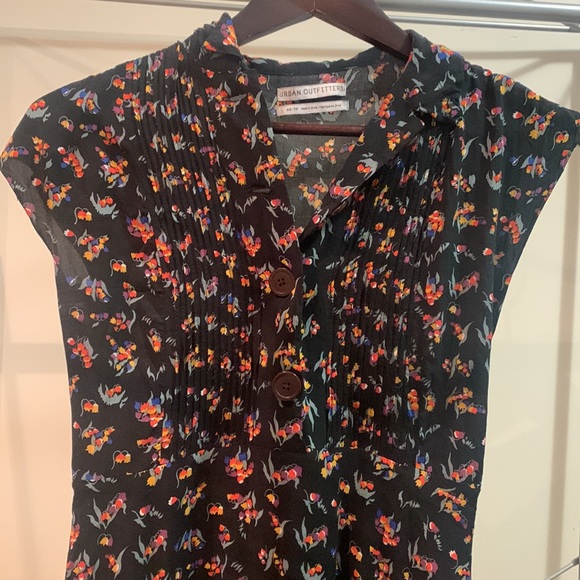 Summer dress from Urban Outfitters - Picture 2 of 3